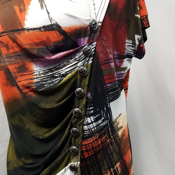 Striking, Bali brand blouse. - Picture 3 of 8